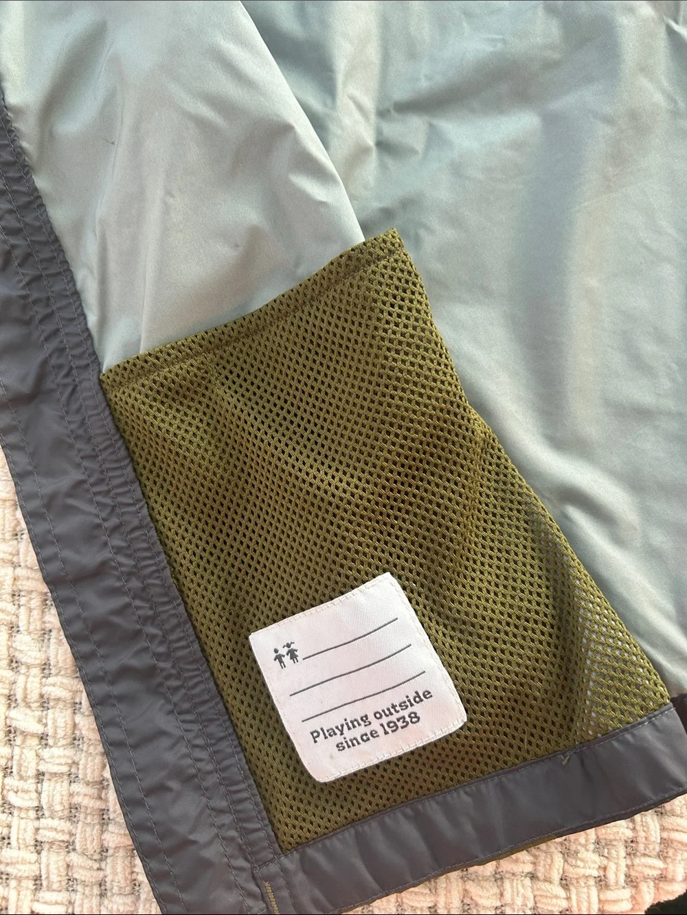 •COLUMBIA• Rain Jacket